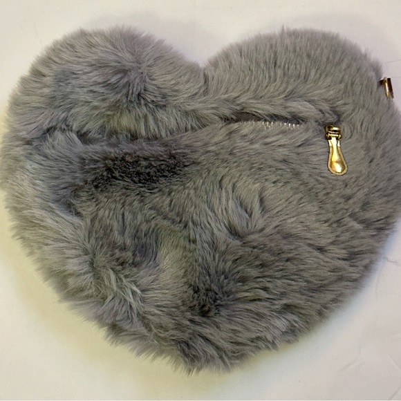 Plush Heart-Shaped Crossbody Bag, Gray, Gold Chain, Trendy & Cute Purse - Picture 10 of 14